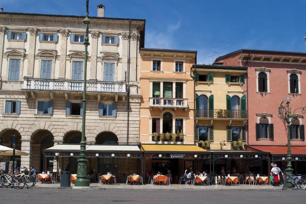 City Centre Rooms And Apartments Verona Exteriör bild
